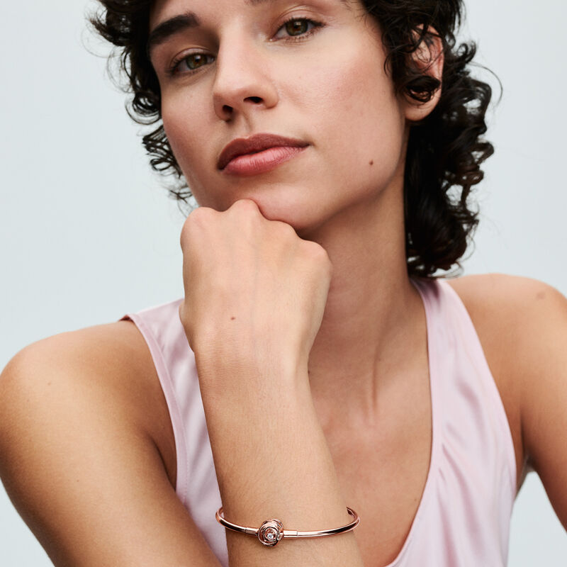 Pandora Moments Encircled Clasp Bangle image number 2